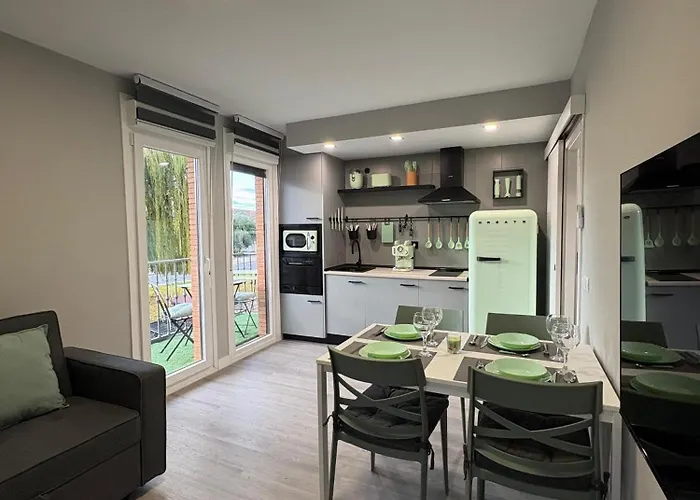 Puerta De Aguilera *